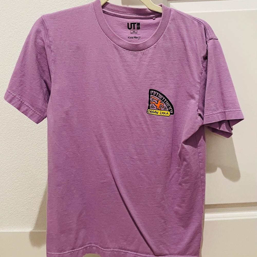 Uniqlo tshirt